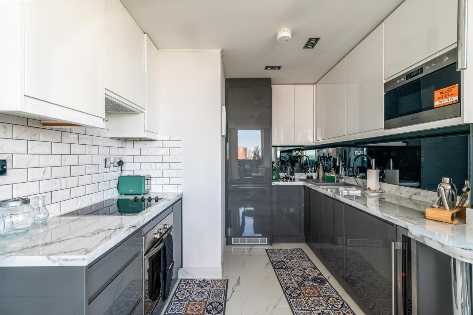 Canary Wharf Retreat With Free Secure Parking 伦敦 外观 照片